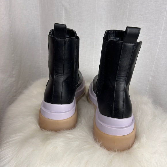 Bottega Veneta Inspired Chelsea Boots - Picture 5 of 7